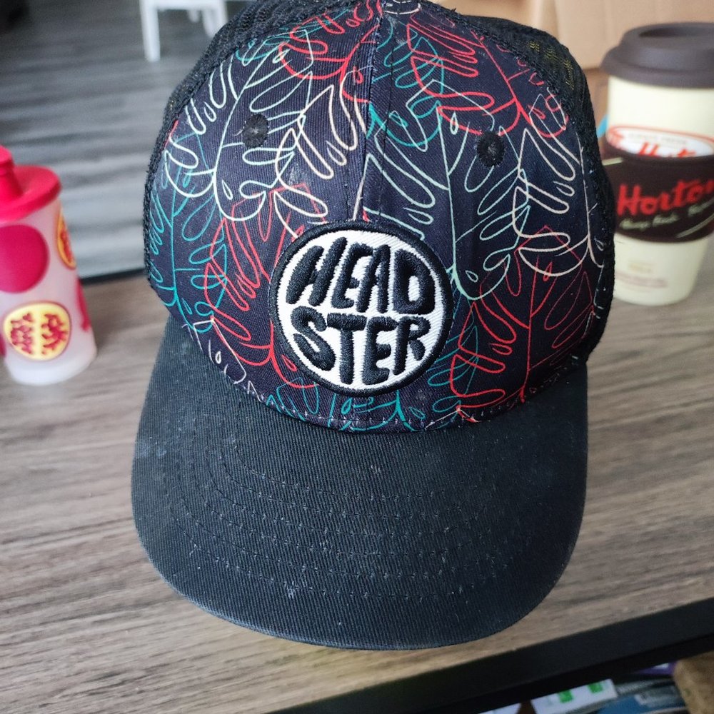 Headster kids black trucker hat / cap